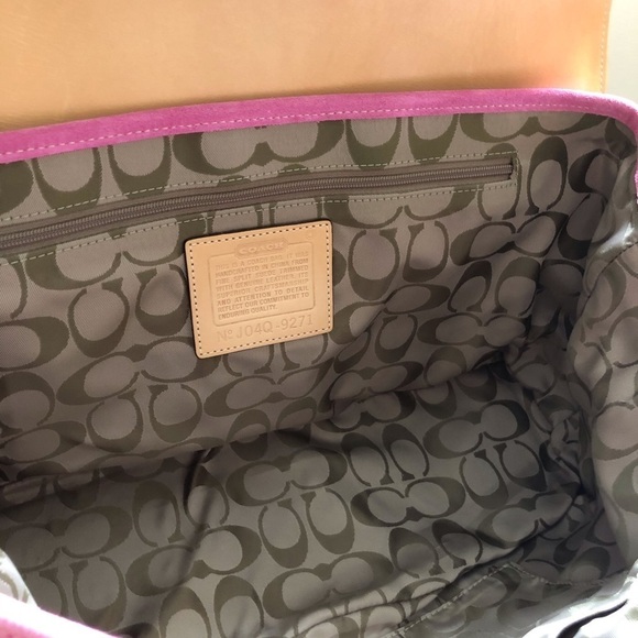 New Coach Rose Suede Shoulder Bag - Picture 4 of 4